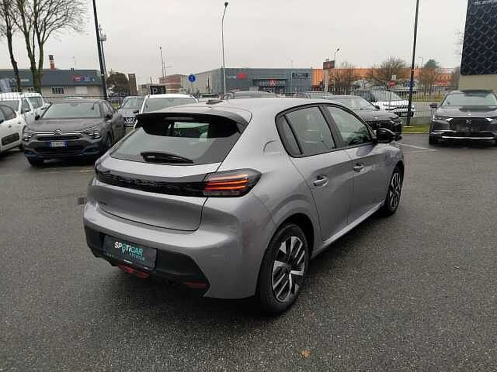 Peugeot 208 nuova a Milano (5)