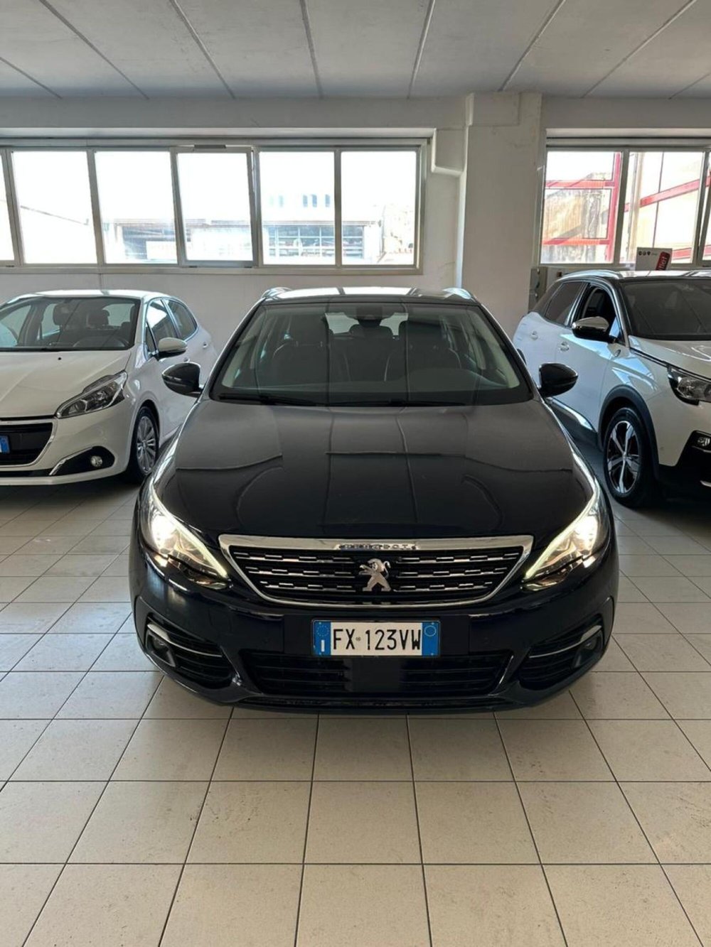 Peugeot 308 SW usata a Napoli (3)