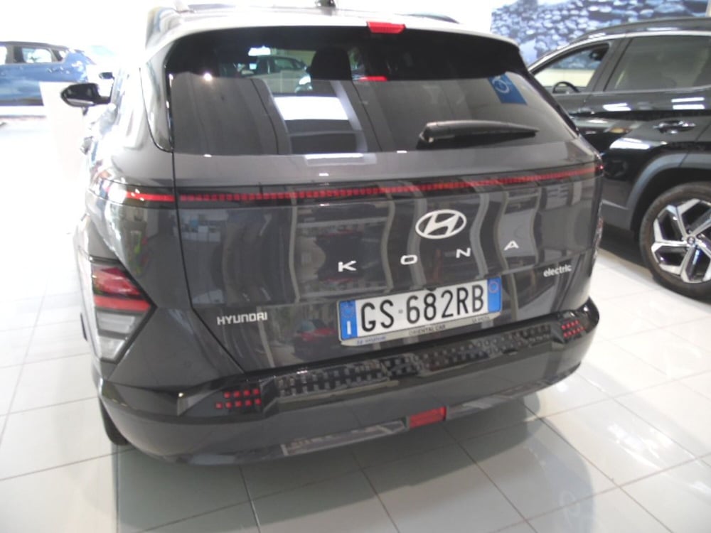 Hyundai Kona nuova a La Spezia (6)