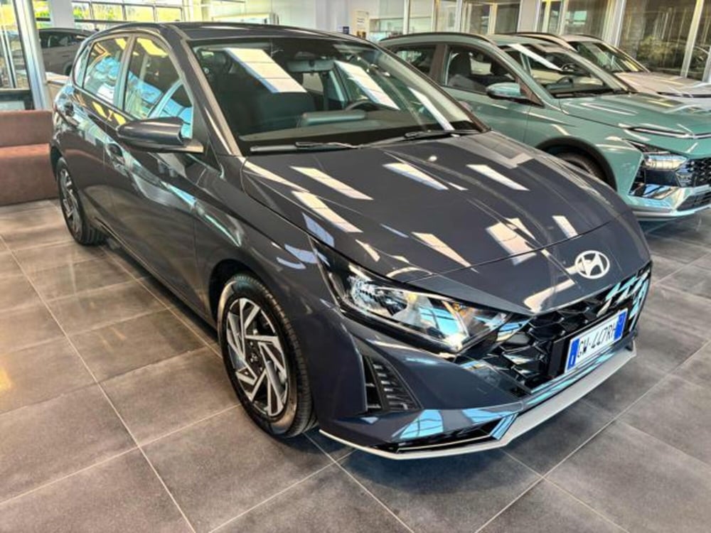 Hyundai i20 nuova a Pesaro-Urbino (2)