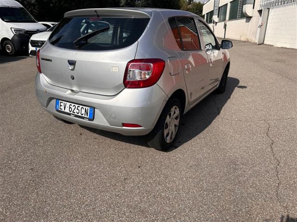 Dacia Sandero usata a Torino (6)