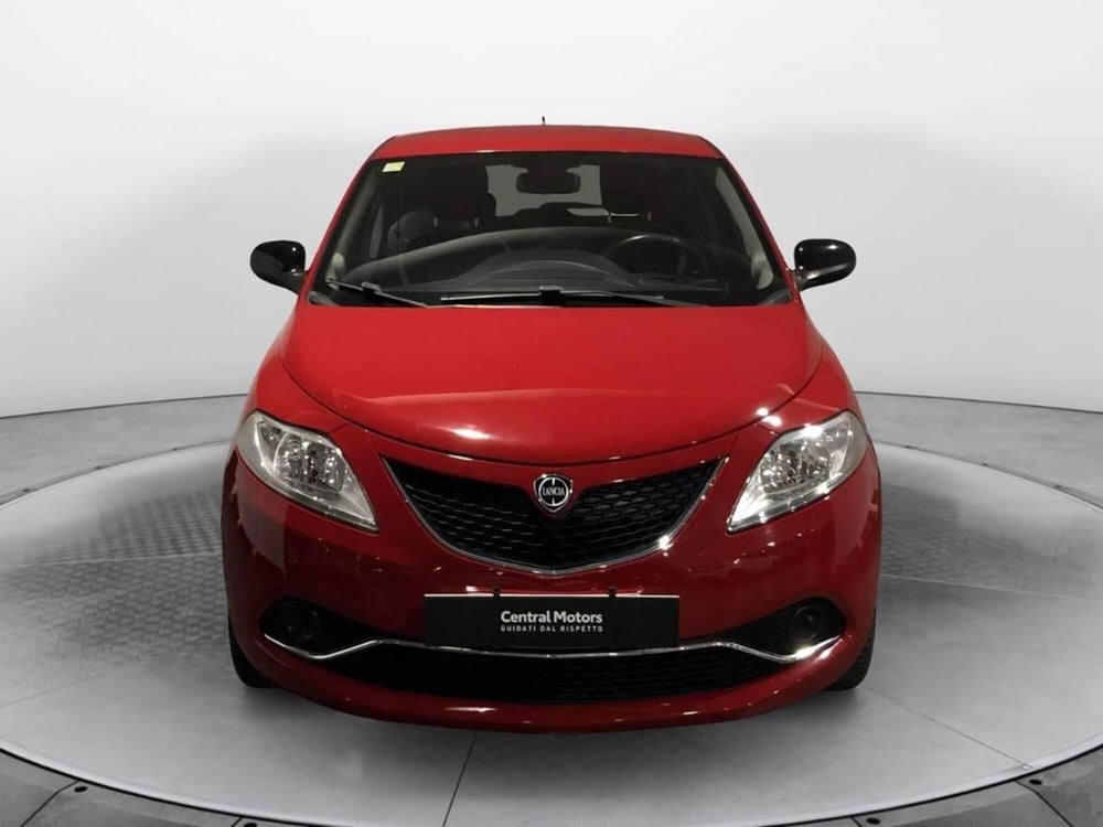 Lancia Ypsilon usata a Torino (2)