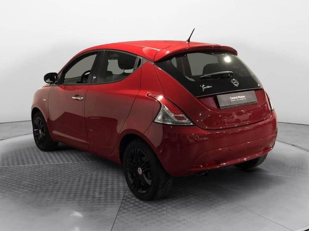 Lancia Ypsilon usata a Torino (6)