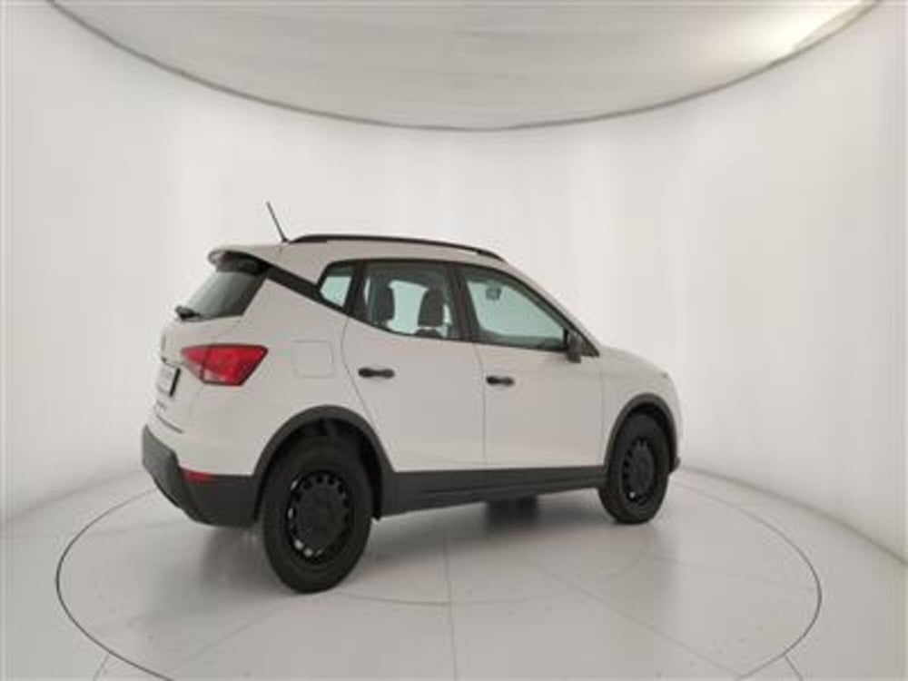 SEAT Arona usata a Bari (8)