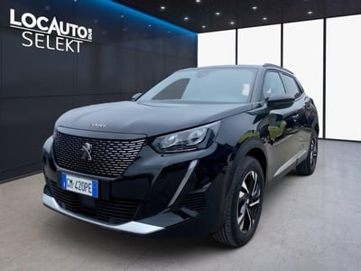 Peugeot 2008 1.2 puretech Active s&amp;s 100cv del 2023 usata a Torino