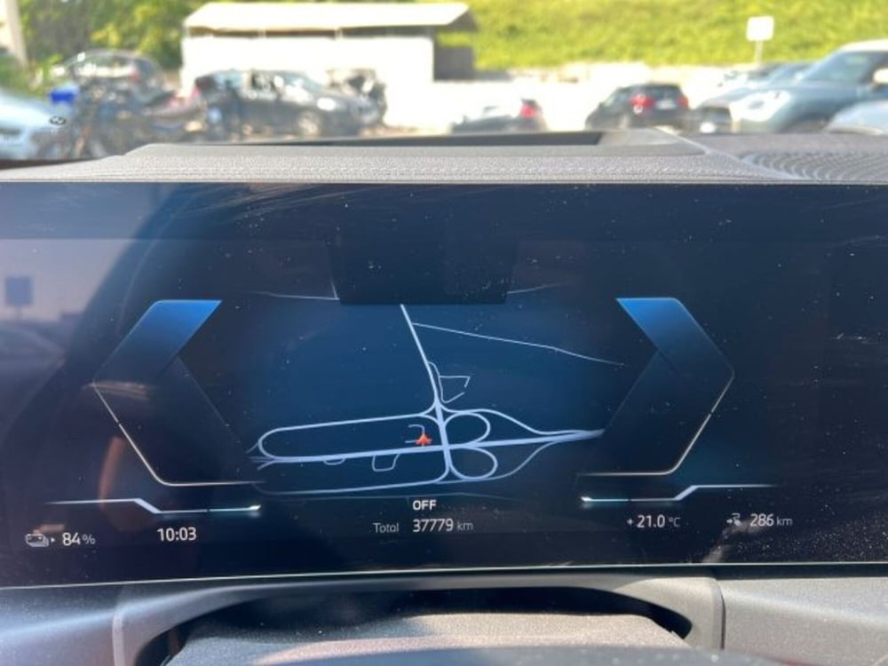 BMW i4 usata a Lecce (13)