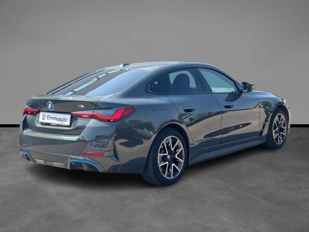 BMW i4 usata a Lecce (5)