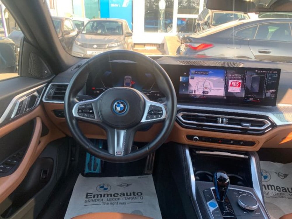 BMW i4 usata a Lecce (14)