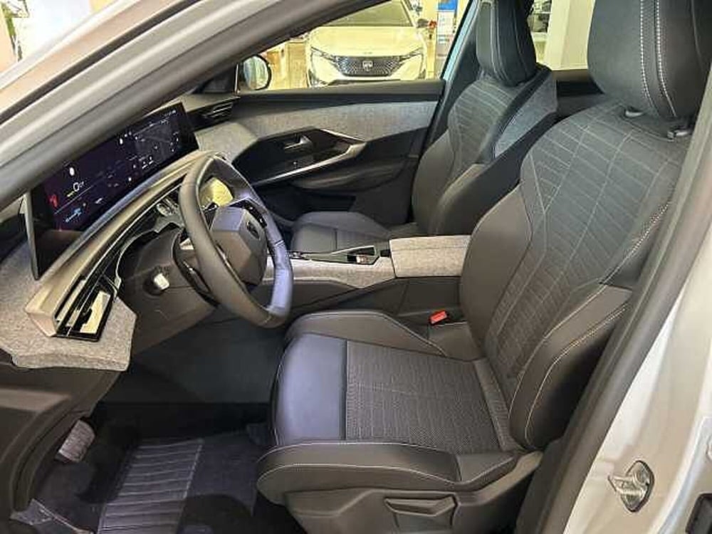 Peugeot 3008 nuova a Ragusa (17)