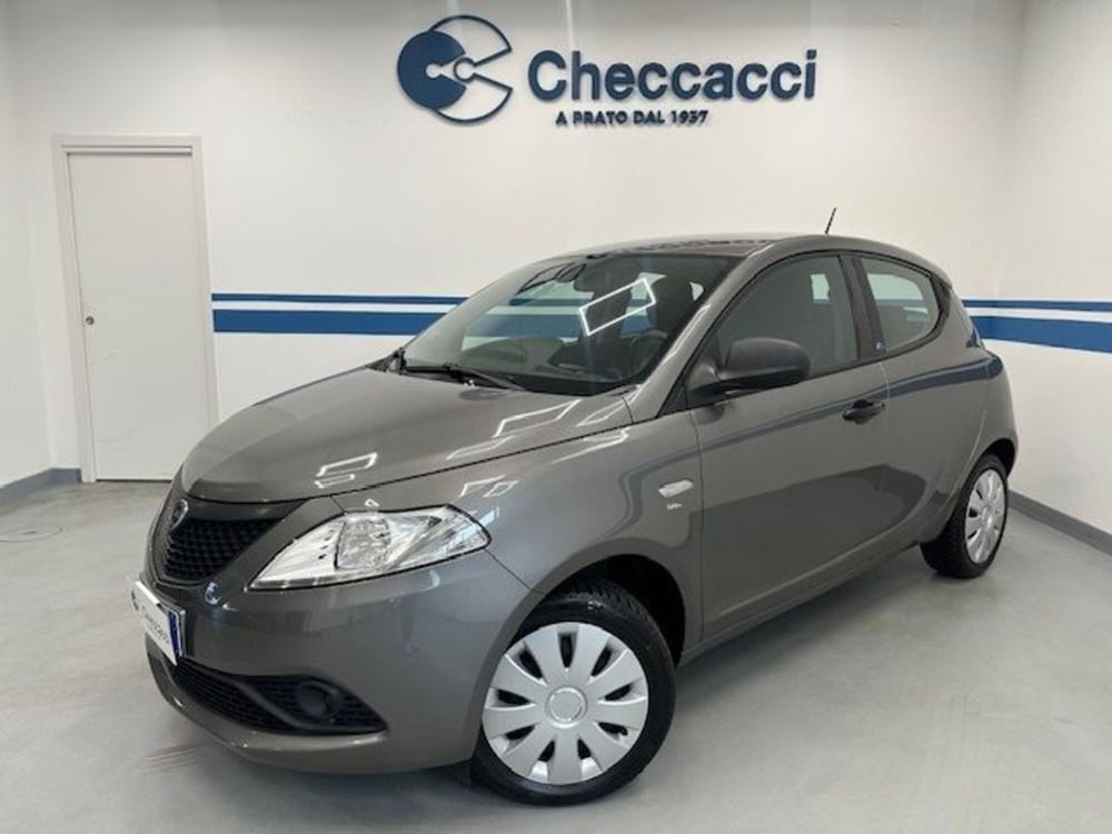 Lancia Ypsilon usata a Prato