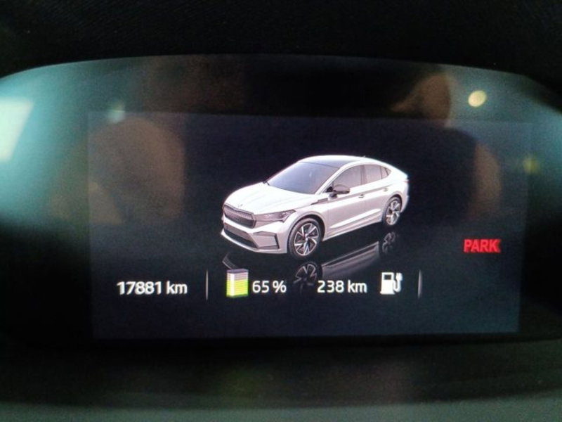 Skoda Enyaq usata a Catania (15)