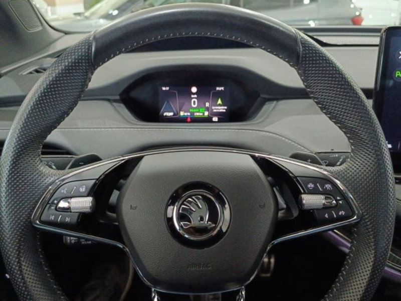 Skoda Enyaq usata a Catania (18)
