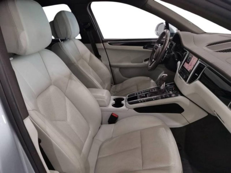 Porsche Macan usata a Catania (9)