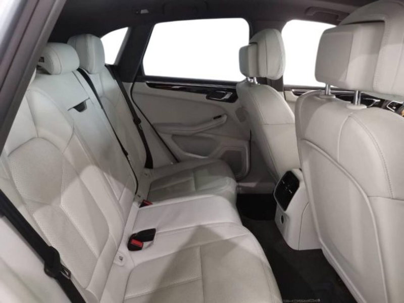 Porsche Macan usata a Catania (10)