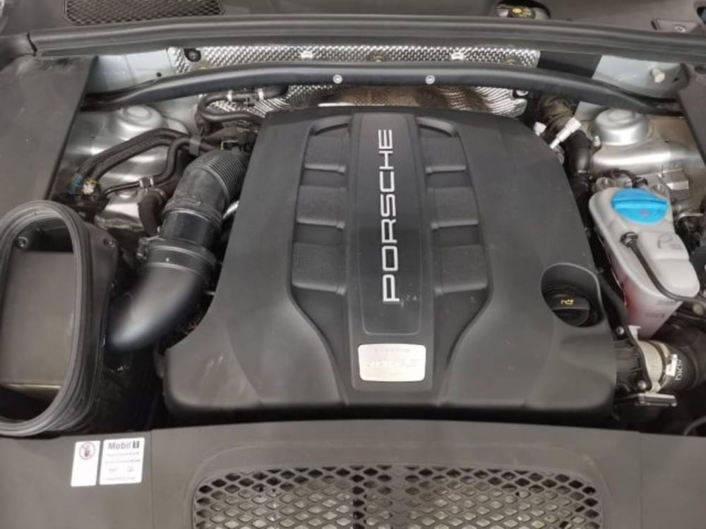 Porsche Macan usata a Catania (13)
