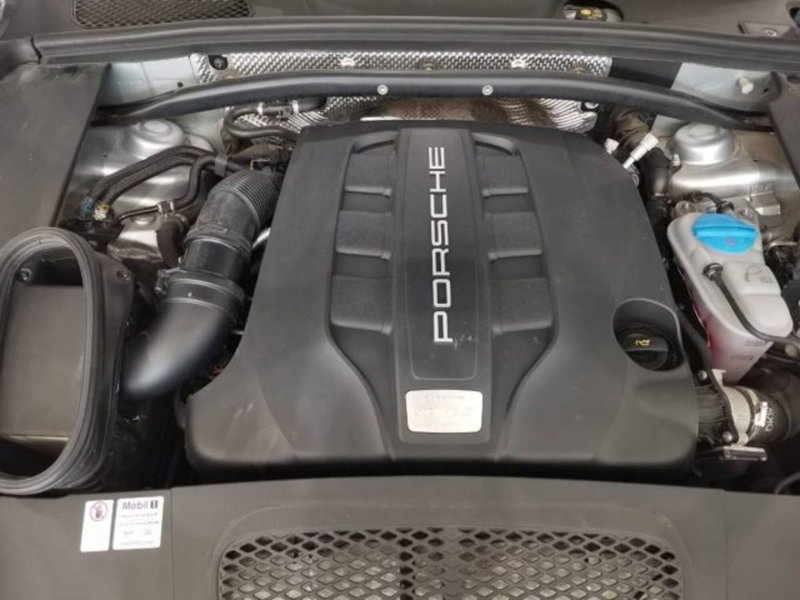 Porsche Macan usata a Catania (12)