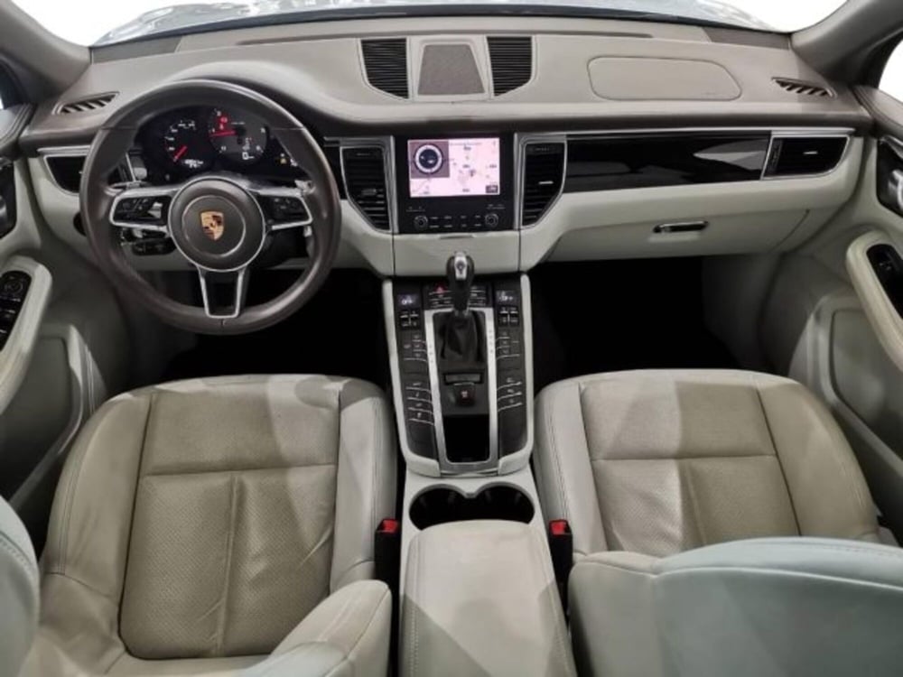 Porsche Macan usata a Catania (7)
