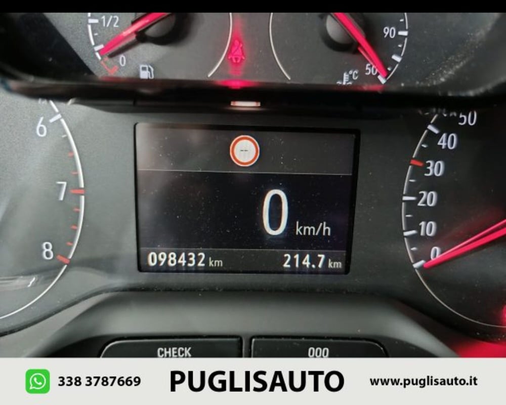 Opel Grandland X usata a Catania (9)