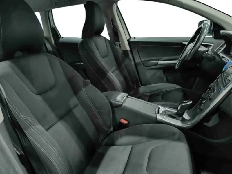 Volvo XC60 usata a Catania (10)