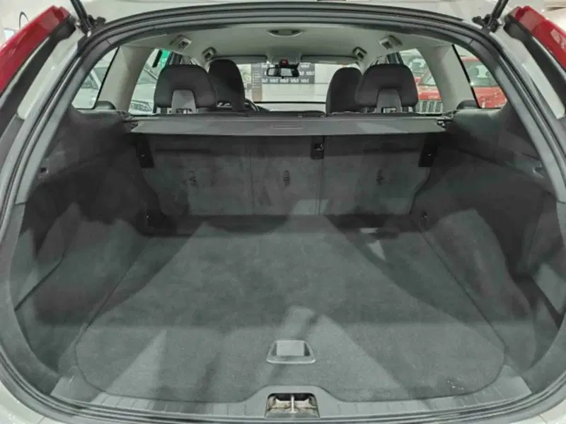 Volvo XC60 usata a Catania (12)