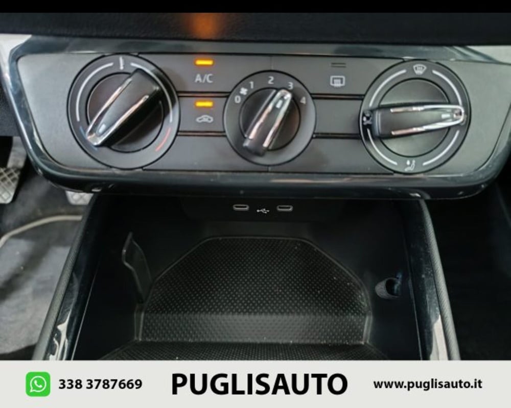 Skoda Fabia usata a Catania (15)