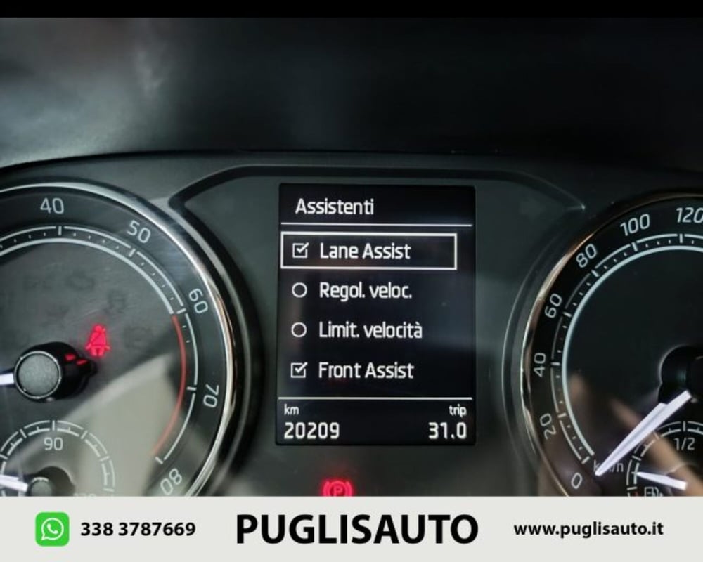 Skoda Fabia usata a Catania (9)