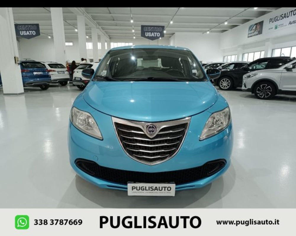 Lancia Ypsilon usata a Catania (2)