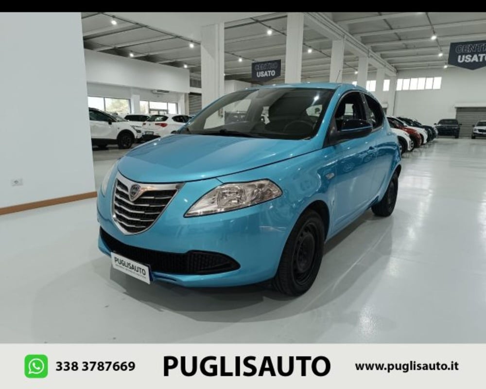Lancia Ypsilon usata a Catania (3)