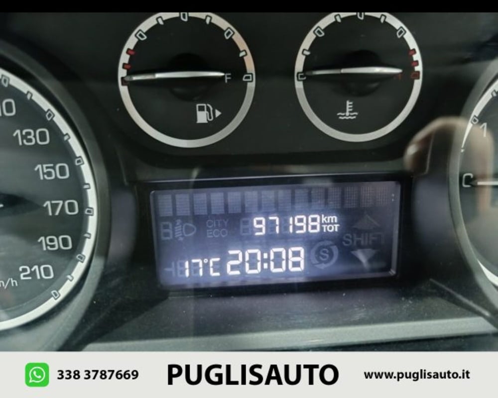 Lancia Ypsilon usata a Catania (9)