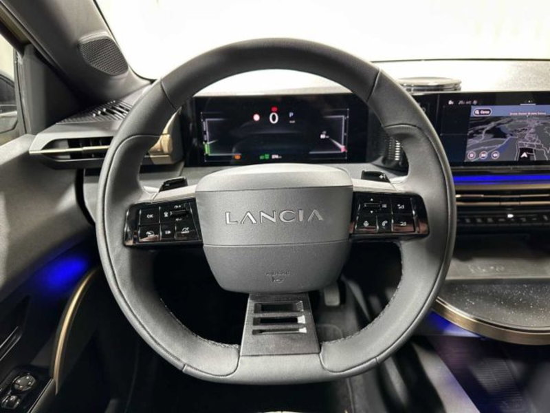 Lancia Ypsilon usata a Sondrio (8)