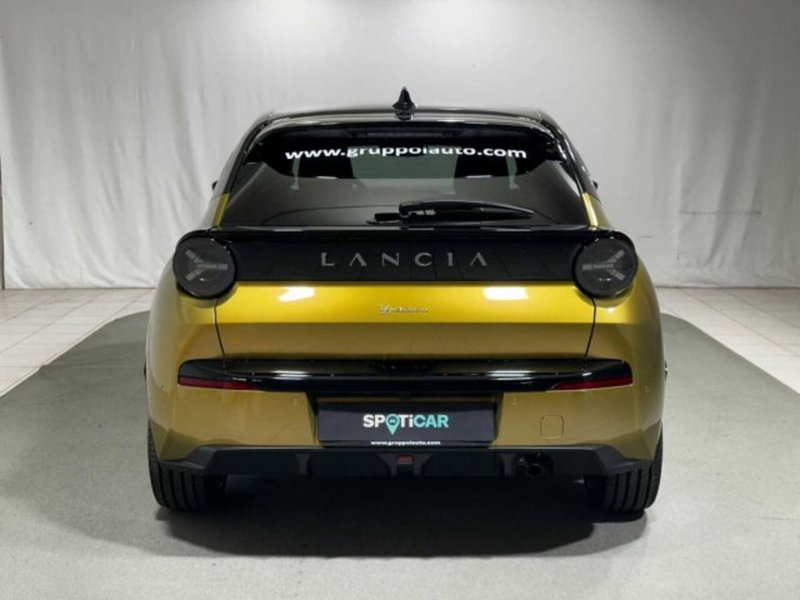 Lancia Ypsilon usata a Sondrio (2)