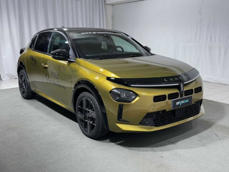 Lancia Ypsilon usata a Sondrio (3)