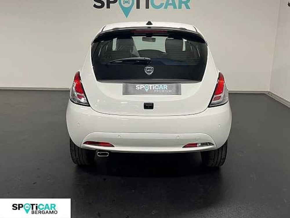 Lancia Ypsilon nuova a Bergamo (5)