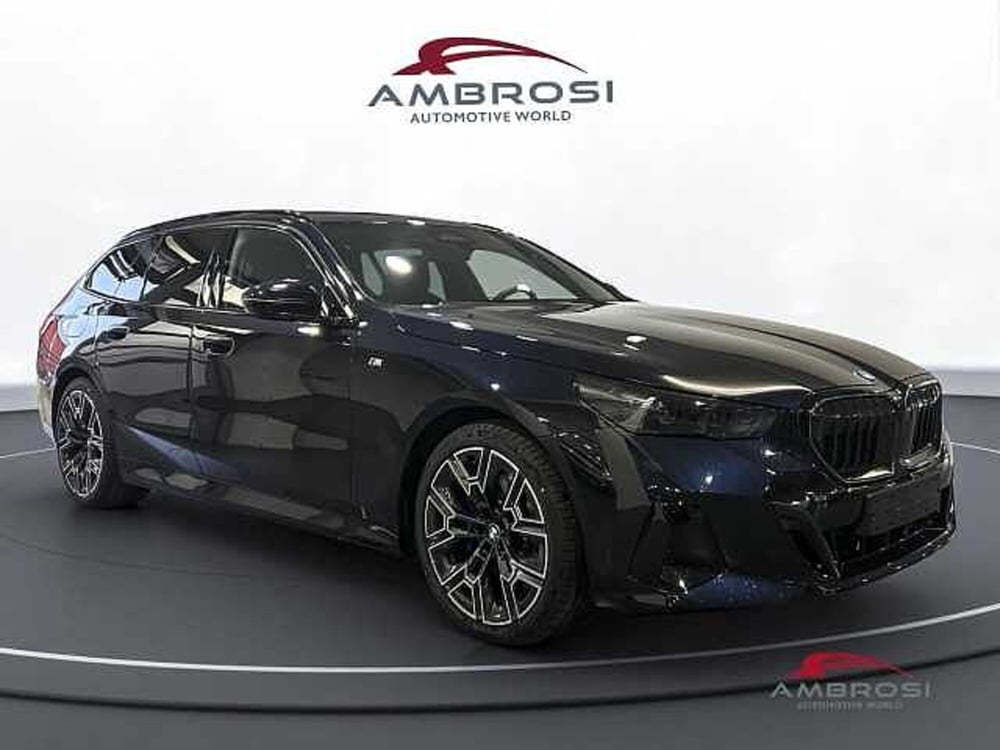 BMW Serie 5 Touring nuova a Viterbo (2)