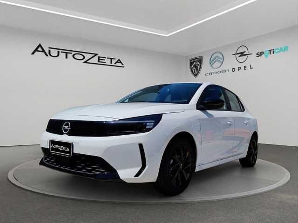 Opel Corsa nuova a Vibo Valentia