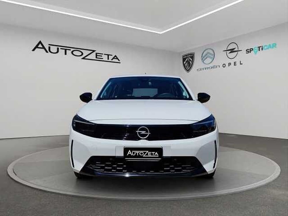 Opel Corsa nuova a Vibo Valentia (2)