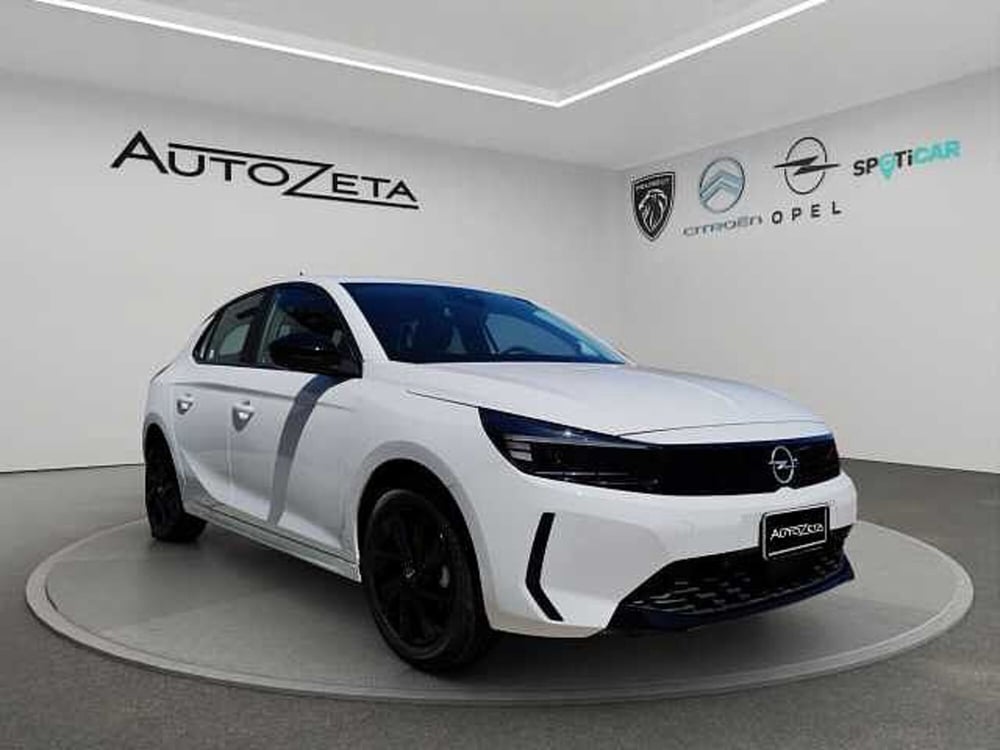 Opel Corsa nuova a Vibo Valentia (3)