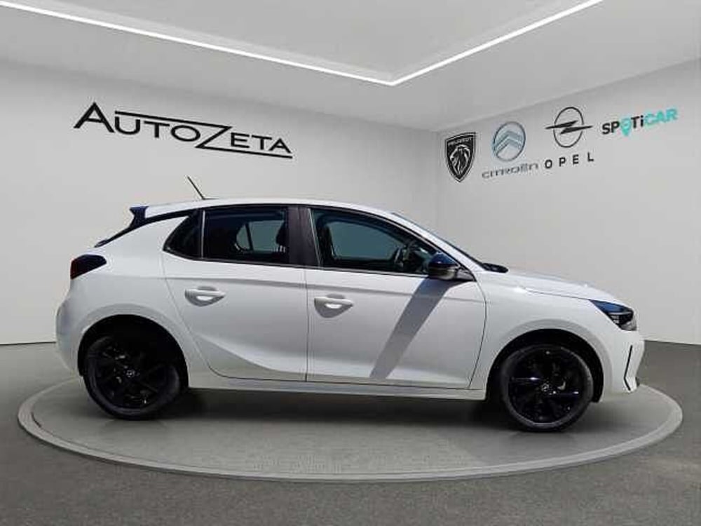 Opel Corsa nuova a Vibo Valentia (4)