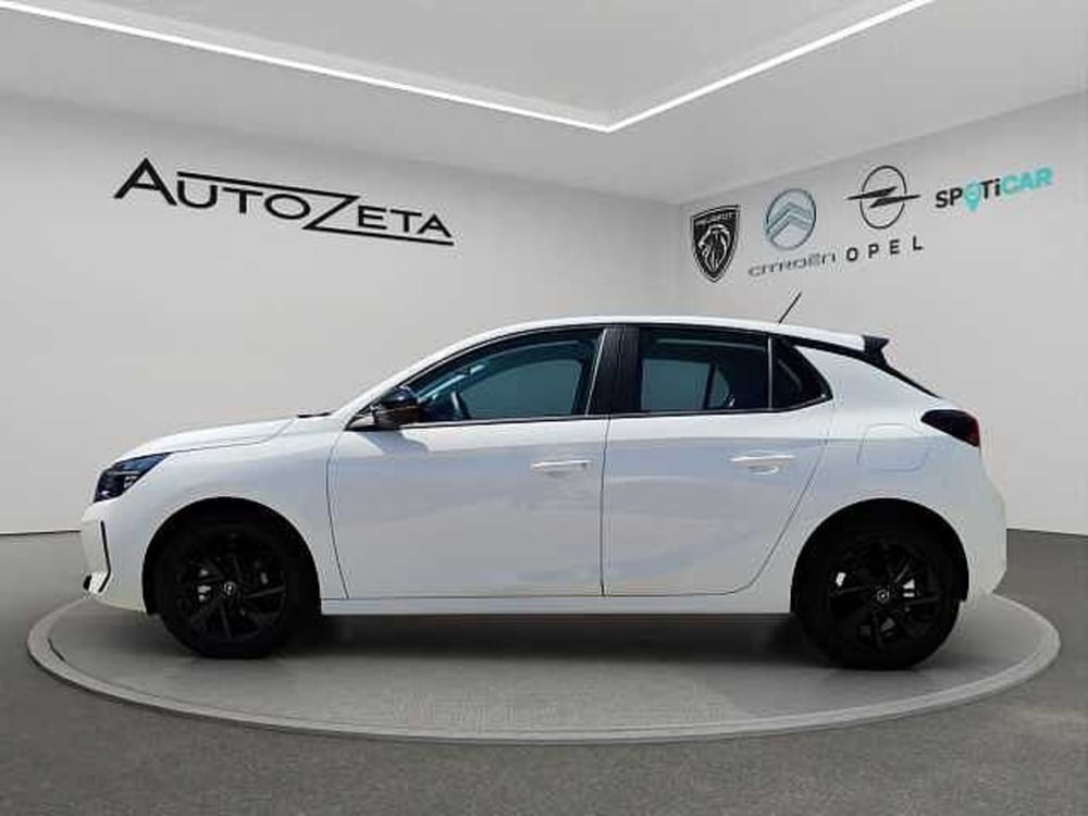 Opel Corsa nuova a Vibo Valentia (8)