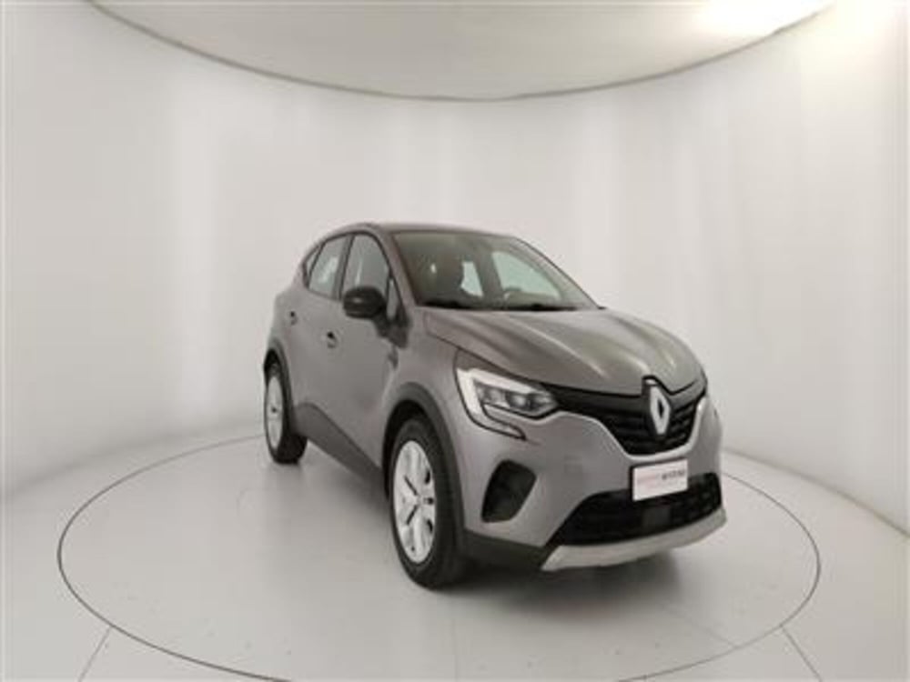 Renault Captur usata a Bari (11)