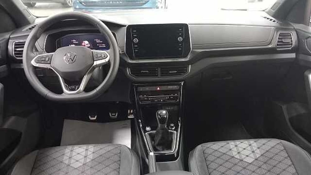 Volkswagen T-Cross nuova a Barletta-Andria-Trani (9)