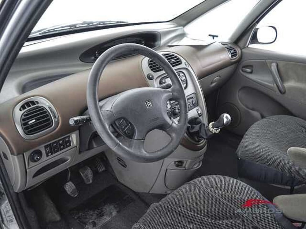 Citroen Xsara Picasso usata a Viterbo (8)