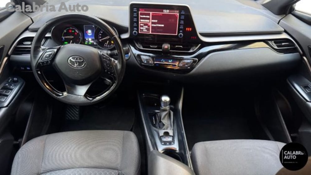 Toyota Toyota C-HR usata a Reggio Calabria (7)