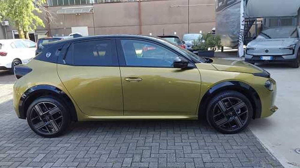 Lancia Ypsilon usata a Milano (6)