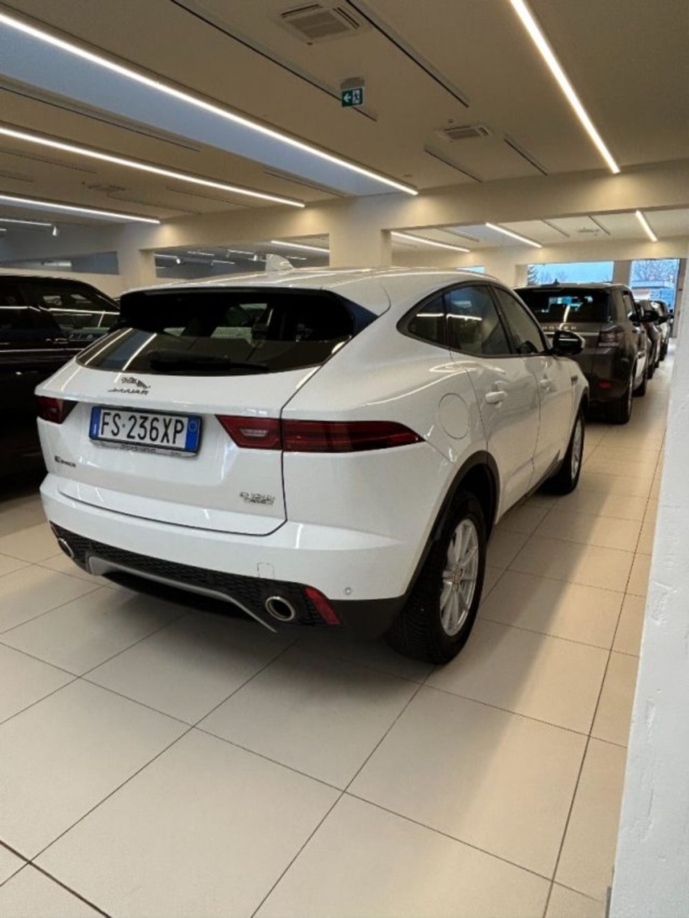 Jaguar E-Pace usata a Modena (5)