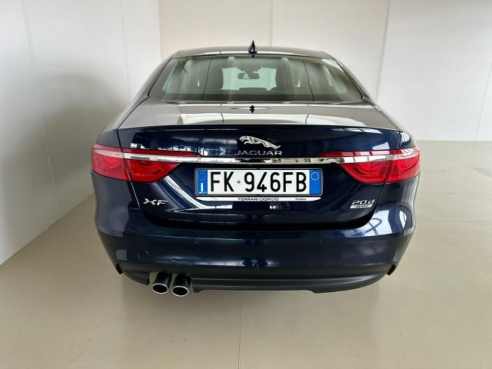 Jaguar XF usata a Modena (16)