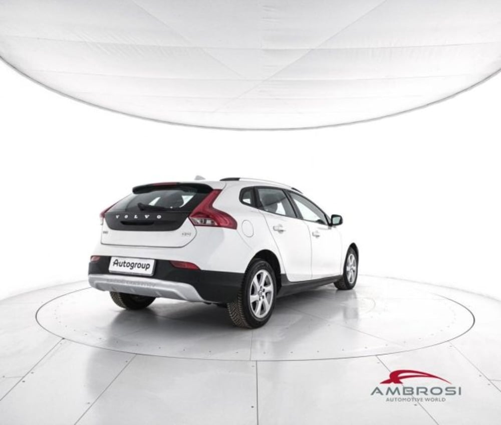 Volvo V40 Cross Country usata a Perugia (3)