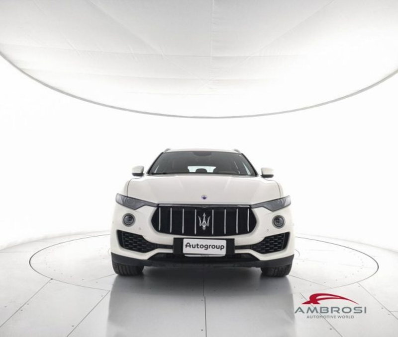 Maserati Levante usata a Perugia (5)