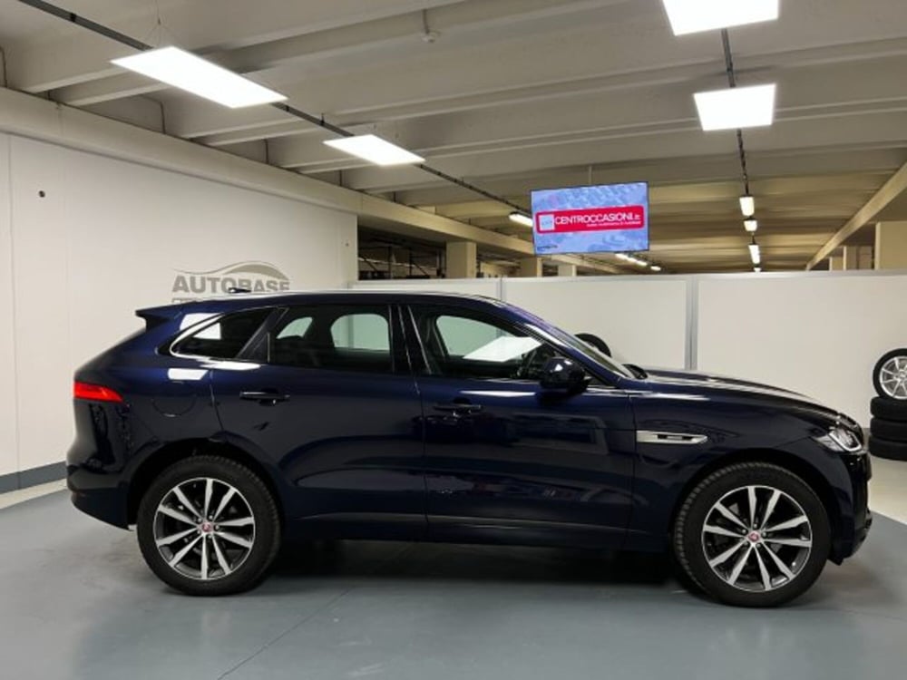 Jaguar F-Pace usata a Brescia (6)