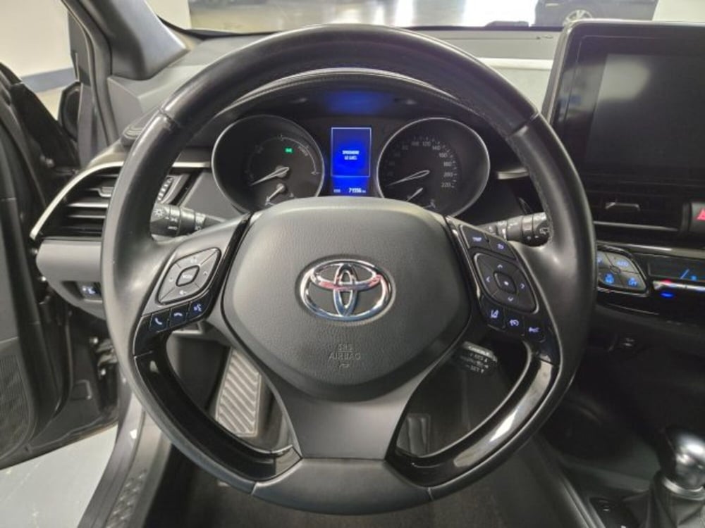 Toyota Toyota C-HR usata a Brescia (13)